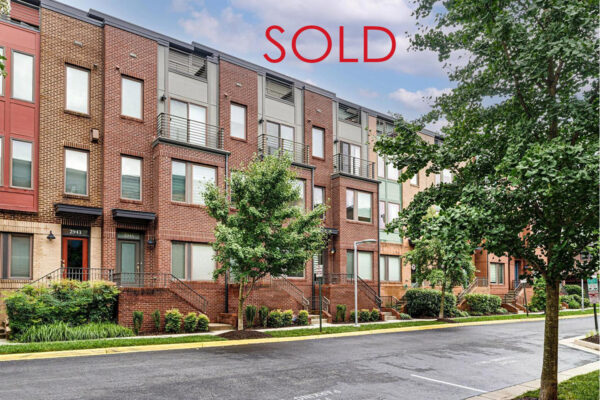 2947 Stella Blue Ln, Fairfax, VA 22031